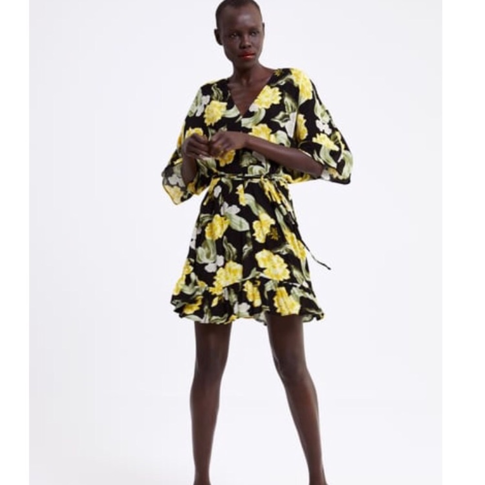🌟ZARA Floral Wrap Dress🌟